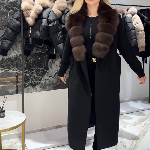 Coat natural fur - Picture 2 of 3